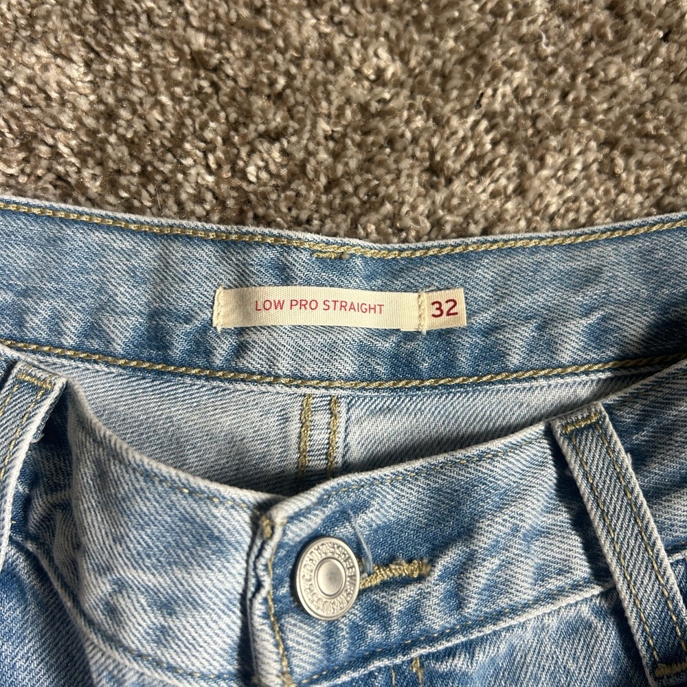 Levi's Light Blue Women's Low Pro Straight Leg Jeans - Picture 5 of 7